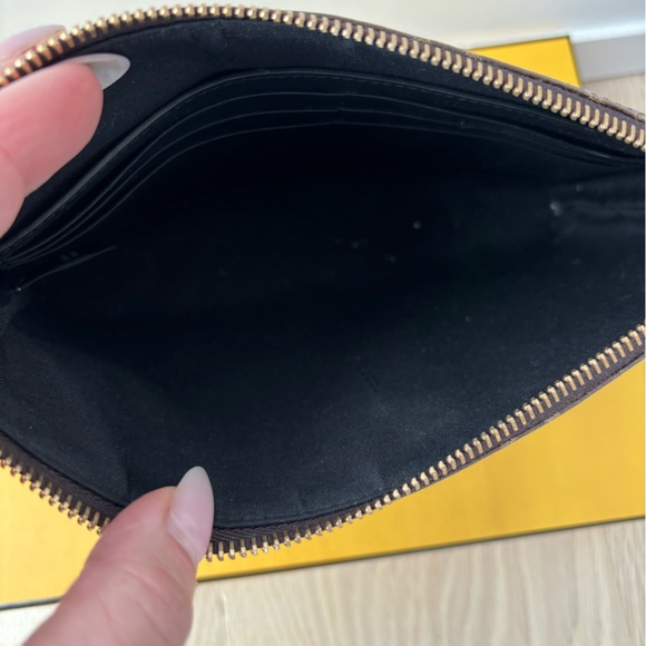 FF Flat Pouch Small - Picture 5 of 10